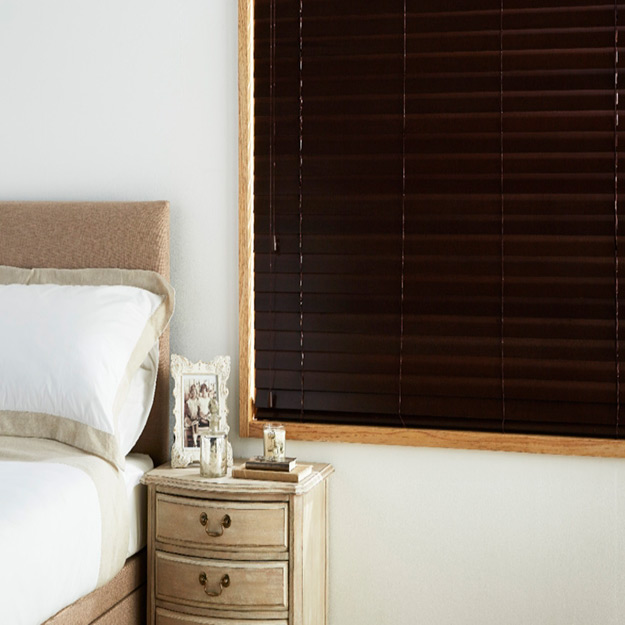 arena-dark-walnut-wooden-venetian-blinds
