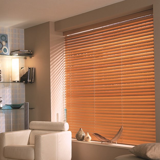 arena_sherwood_dark_pine_wooden_venetian_blind