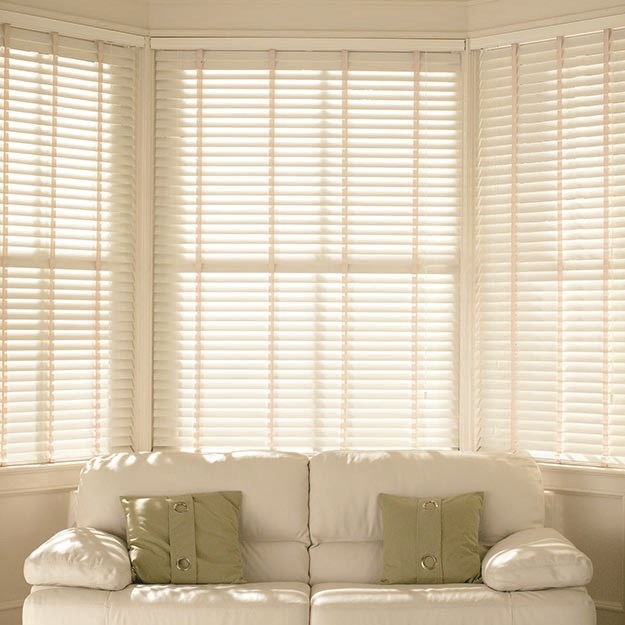 arena_sherwood_ecru_wooden_venetian_blind
